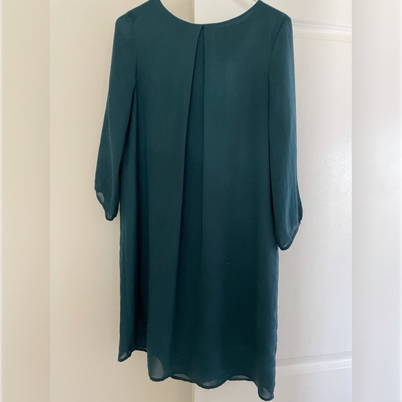H&M shift dress size 8. Preowned - Like New. - Picture 2 of 2